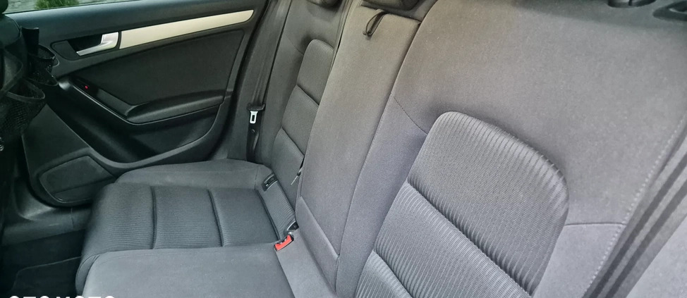 Audi A4 cena 31900 przebieg: 252000, rok produkcji 2010 z Łask małe 254
